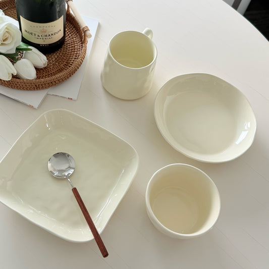 PureForm Milky Tableware Set (4-Piece)