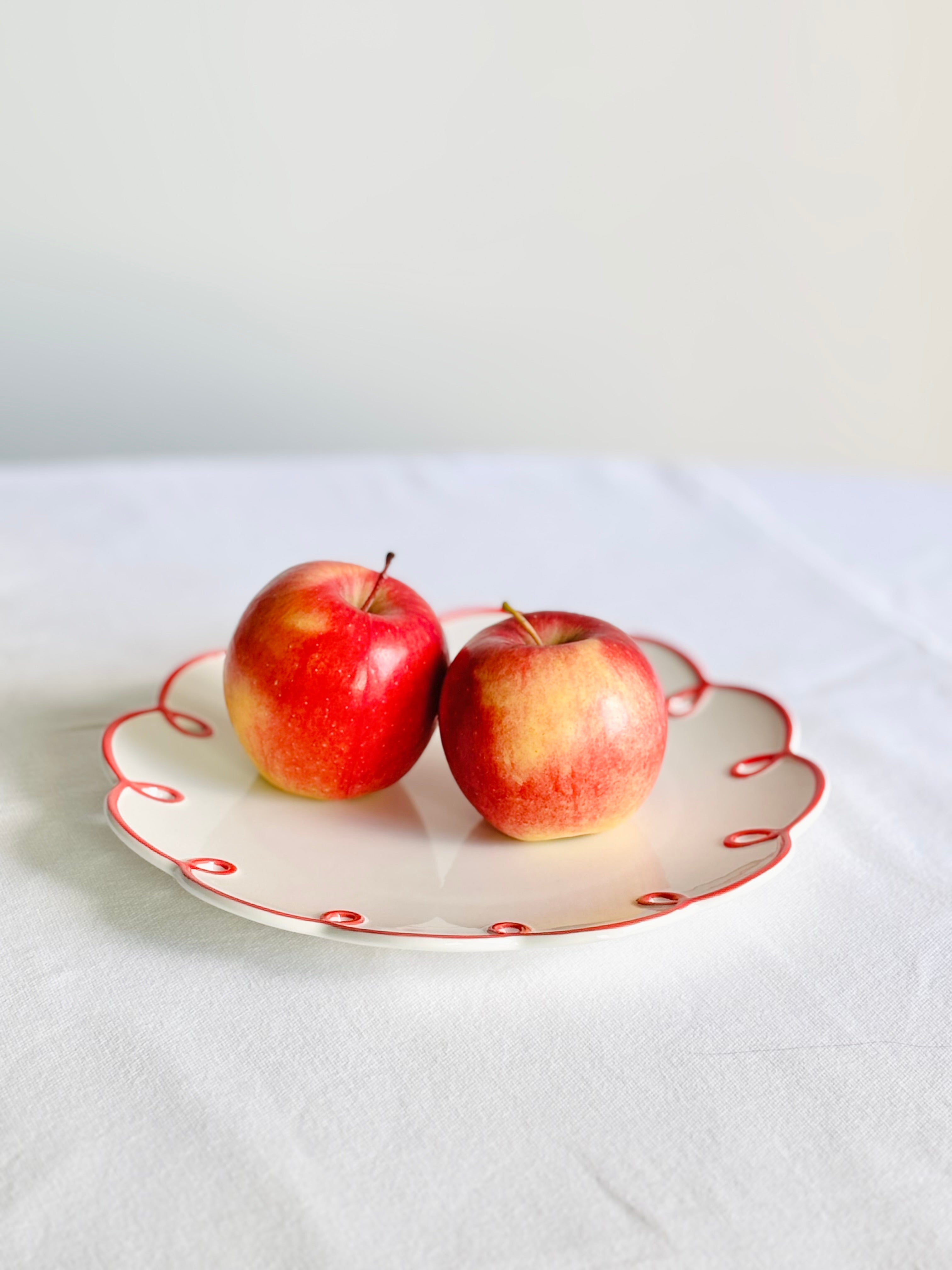 Apple Red Plate Set ROOMCO HOME Roomco Home