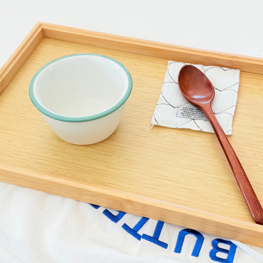 {{ product.title }} - {{ shop.name }}