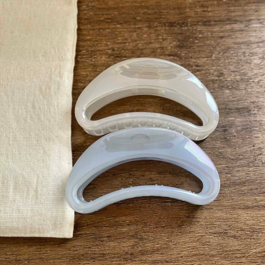 Aura Curve Hair Claw
