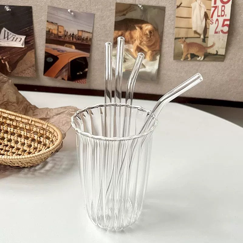 {{ product.title }} - {{ shop.name }}