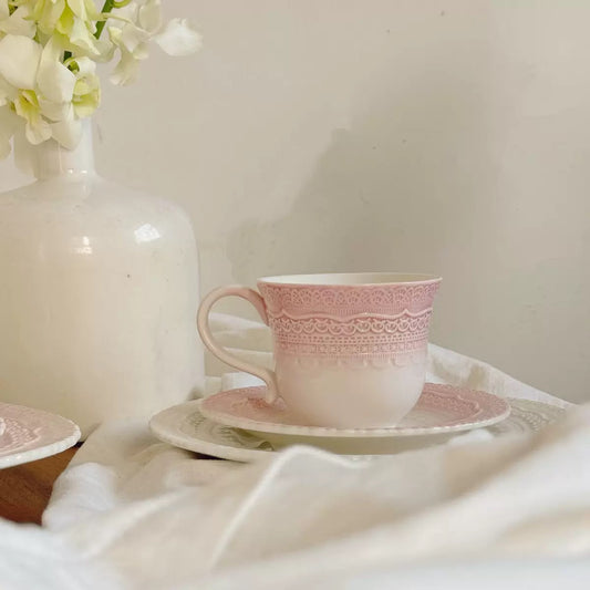 {{ product.title }} - {{ shop.name }}