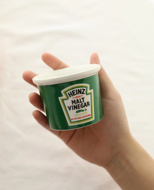 {{ product.title }} - {{ shop.name }}
