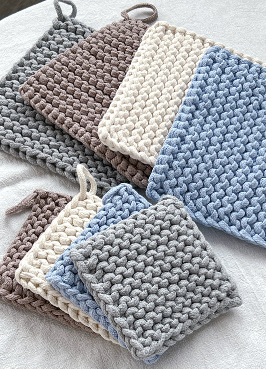 {{ product.title }} - {{ shop.name }}